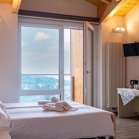 Albergo Croce D'Aune 佩达韦纳 外观 照片