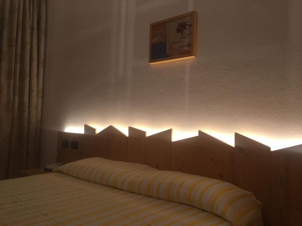 Albergo Croce D'Aune 佩达韦纳 外观 照片