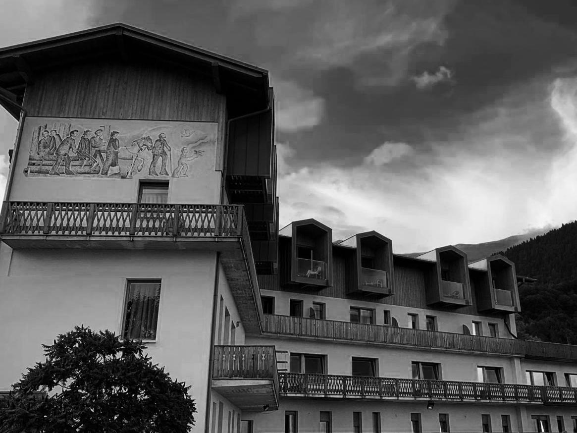Albergo Croce D'Aune 佩达韦纳 外观 照片