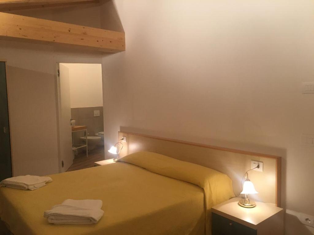Albergo Croce D'Aune 佩达韦纳 外观 照片