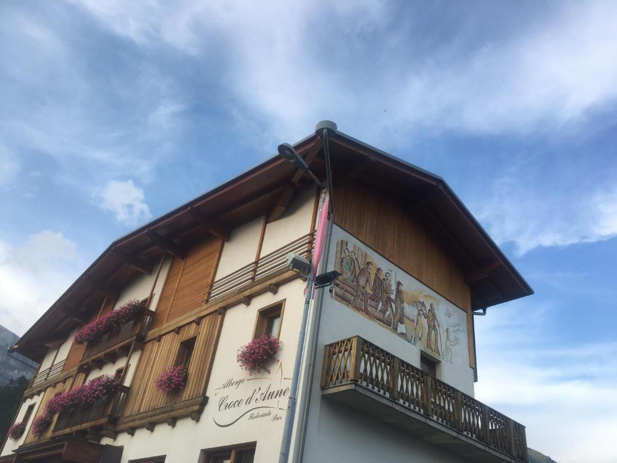 Albergo Croce D'Aune 佩达韦纳 外观 照片