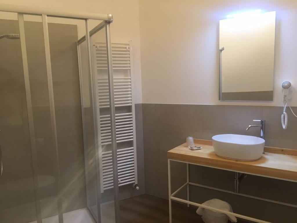 Albergo Croce D'Aune 佩达韦纳 外观 照片